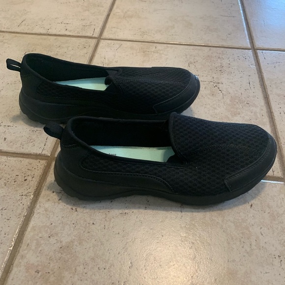 Womens Black Slip-On Wide Fit Shoes – Memory Foam Comfort, Size 10W - Picture 2 of 9